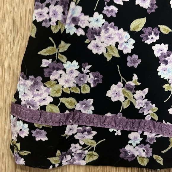 Gorgeous VTG 90’s/Y2K Gap 100% Rayon Floral Black Purple Zip Back Dress Small - Picture 2 of 5